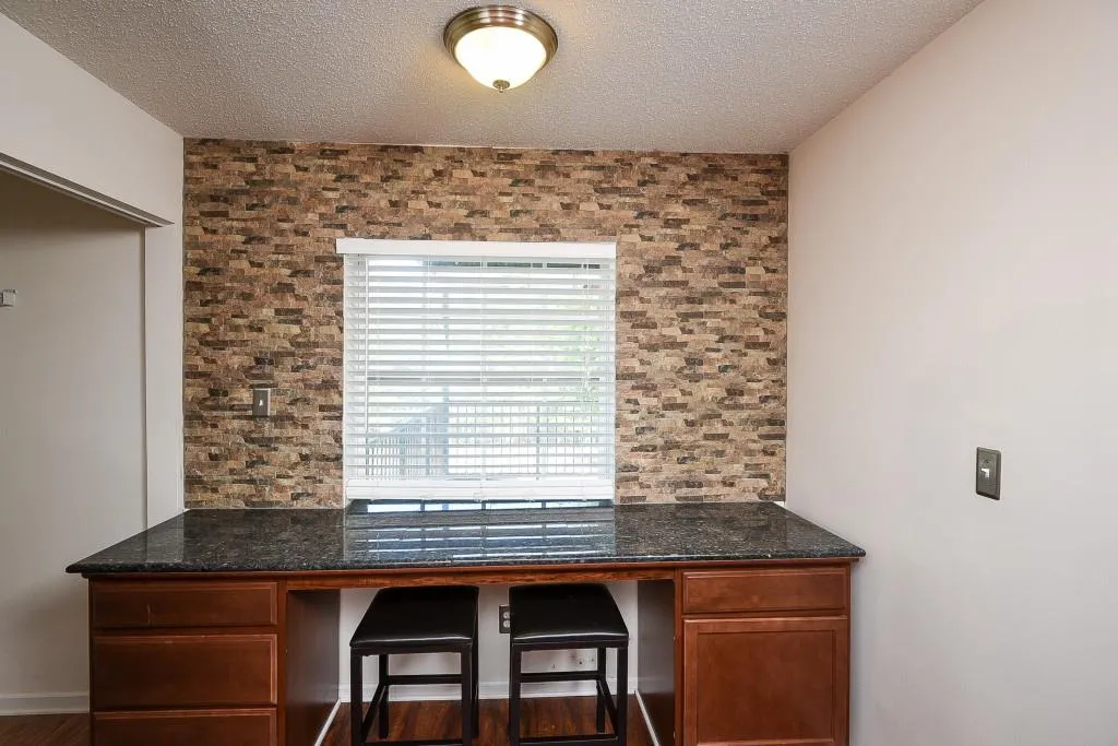 295 Winding River Drive Unit C, Sandy Springs, Georgia 30350, 3 Bedrooms Bedrooms, ,2 BathroomsBathrooms,Residential,Sold,295 Winding River Drive Unit C,5722621