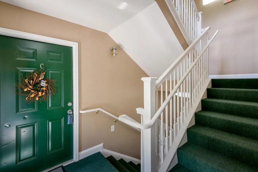 295 Winding River Drive Unit C, Sandy Springs, Georgia 30350, 3 Bedrooms Bedrooms, ,2 BathroomsBathrooms,Residential,Sold,295 Winding River Drive Unit C,5722621