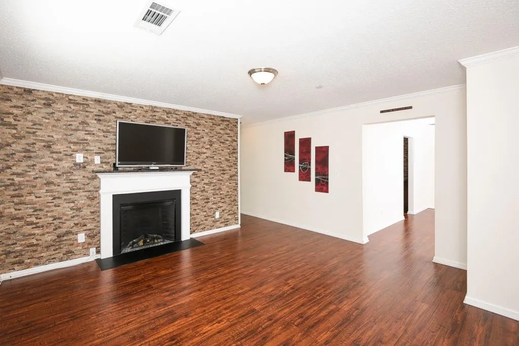 295 Winding River Drive Unit C, Sandy Springs, Georgia 30350, 3 Bedrooms Bedrooms, ,2 BathroomsBathrooms,Residential,Sold,295 Winding River Drive Unit C,5722621