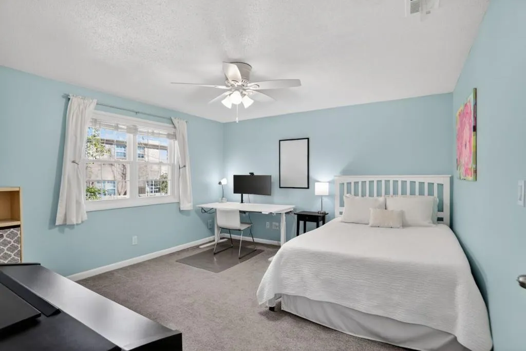 6900 Roswell Road Unit L7, Atlanta, Georgia 30328, 2 Bedrooms Bedrooms, ,2 BathroomsBathrooms,Residential,Sold,6900 Roswell Road Unit L7,7707082