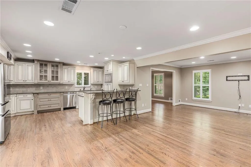 7264 Selkirk Drive, Atlanta, Georgia 30328, 3 Bedrooms Bedrooms, ,2 BathroomsBathrooms,Residential,Sold,7264 Selkirk Drive,7380893 7264 Selkirk Drive, Atlanta, Georgia 30328, 3 Bedrooms Bedrooms, ,2 BathroomsBathrooms,Residential,Sold,7264 Selkirk Drive,7380893