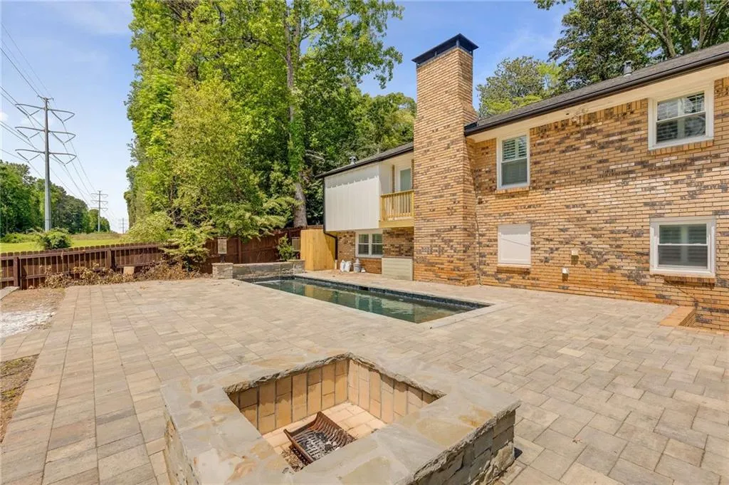 7264 Selkirk Drive, Atlanta, Georgia 30328, 3 Bedrooms Bedrooms, ,2 BathroomsBathrooms,Residential,Sold,7264 Selkirk Drive,7380893 7264 Selkirk Drive, Atlanta, Georgia 30328, 3 Bedrooms Bedrooms, ,2 BathroomsBathrooms,Residential,Sold,7264 Selkirk Drive,7380893