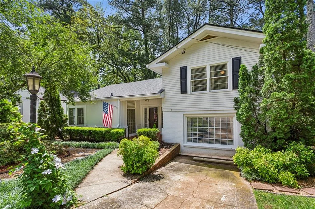 88 Karland Drive Nw, Atlanta, Georgia 30305, 4 Bedrooms Bedrooms, ,3 BathroomsBathrooms,Residential,For Sale,88 Karland Drive Nw,7578613