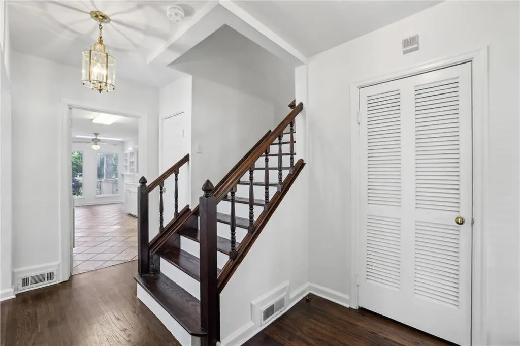 88 Karland Drive Nw, Atlanta, Georgia 30305, 4 Bedrooms Bedrooms, ,3 BathroomsBathrooms,Residential,For Sale,88 Karland Drive Nw,7578613