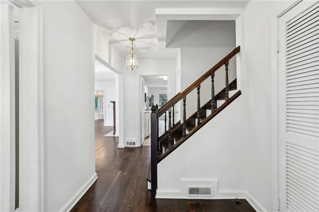88 Karland Drive Nw, Atlanta, Georgia 30305, 4 Bedrooms Bedrooms, ,3 BathroomsBathrooms,Residential,For Sale,88 Karland Drive Nw,7578613