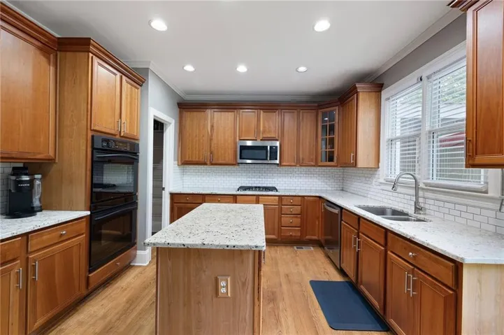1170