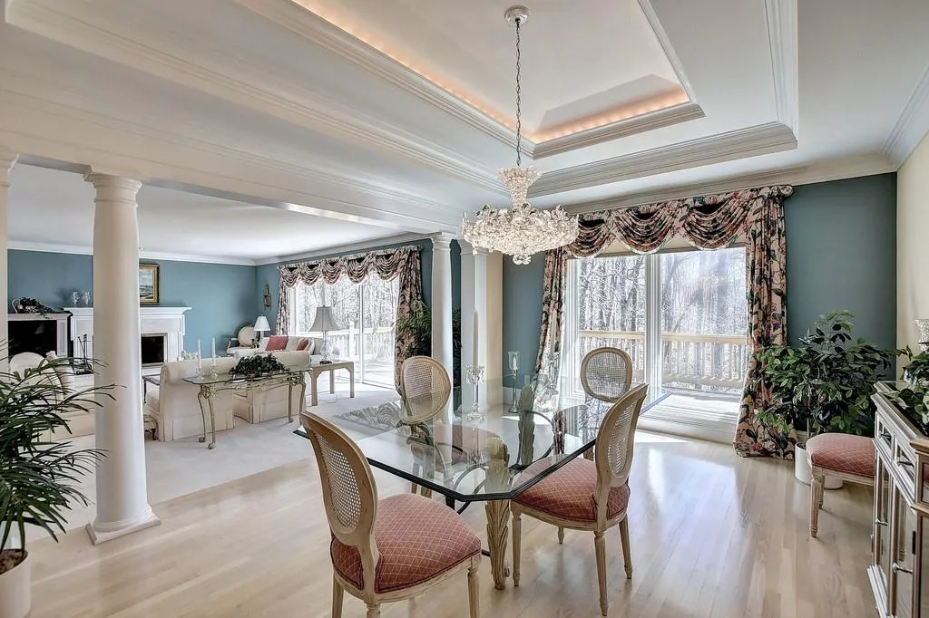 9965 Huntcliff Trace, Sandy Springs, Georgia 30350, 5 Bedrooms Bedrooms, ,3 BathroomsBathrooms,Residential,Sold,9965 Huntcliff Trace,6844503