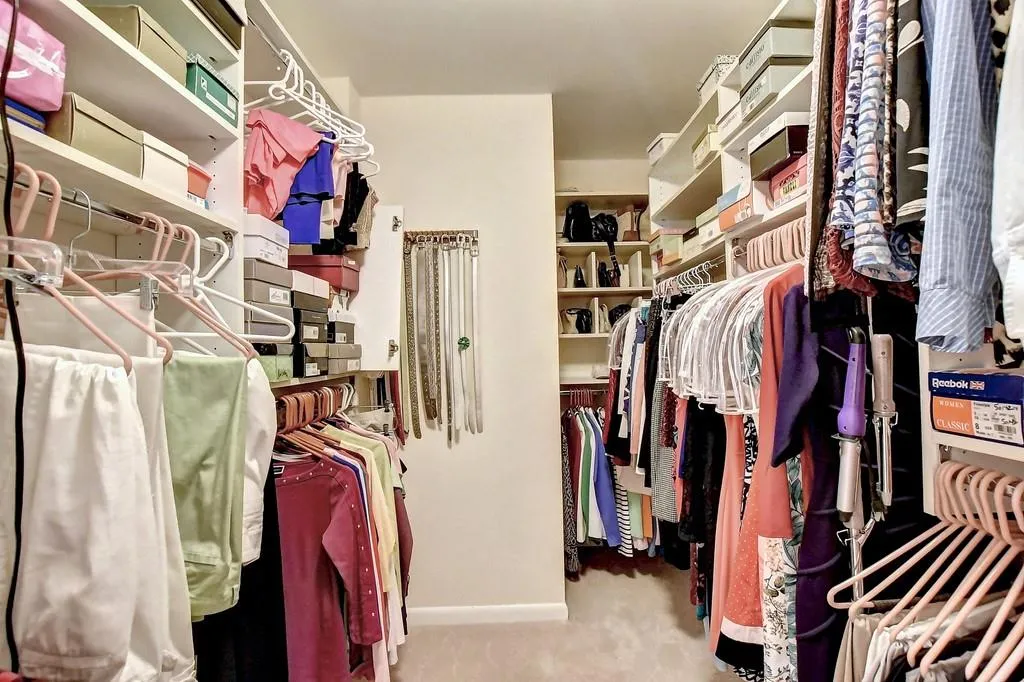 9965 Huntcliff Trace, Sandy Springs, Georgia 30350, 5 Bedrooms Bedrooms, ,3 BathroomsBathrooms,Residential,Sold,9965 Huntcliff Trace,6844503