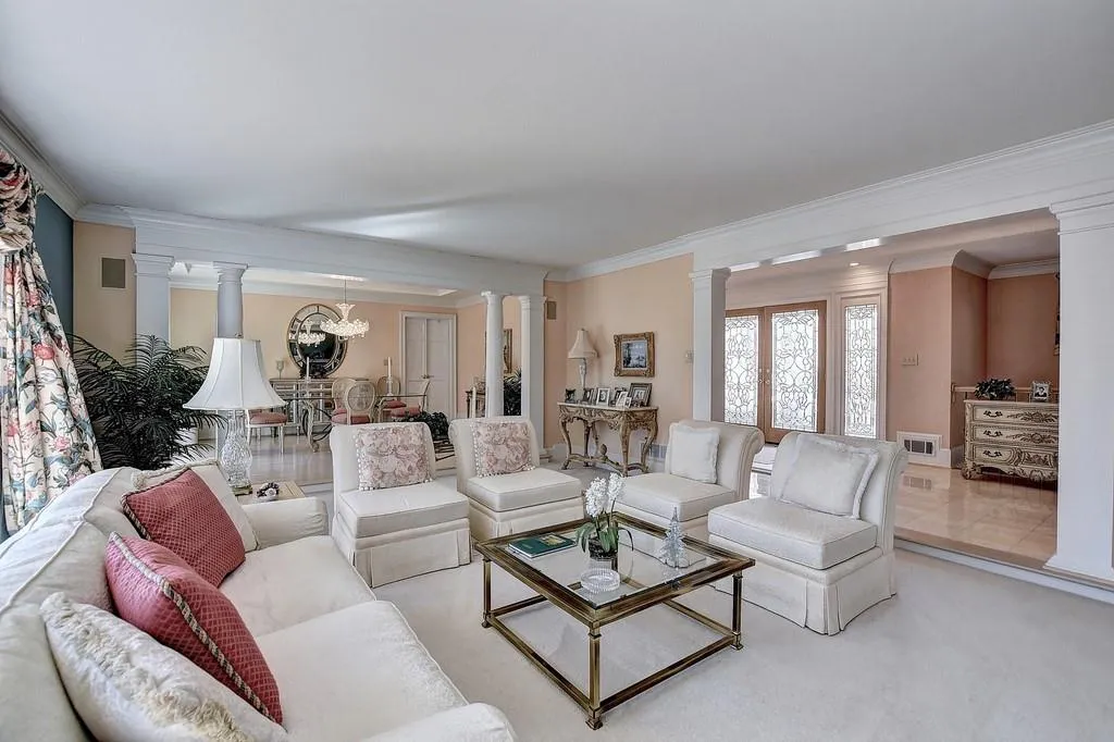 9965 Huntcliff Trace, Sandy Springs, Georgia 30350, 5 Bedrooms Bedrooms, ,3 BathroomsBathrooms,Residential,Sold,9965 Huntcliff Trace,6844503