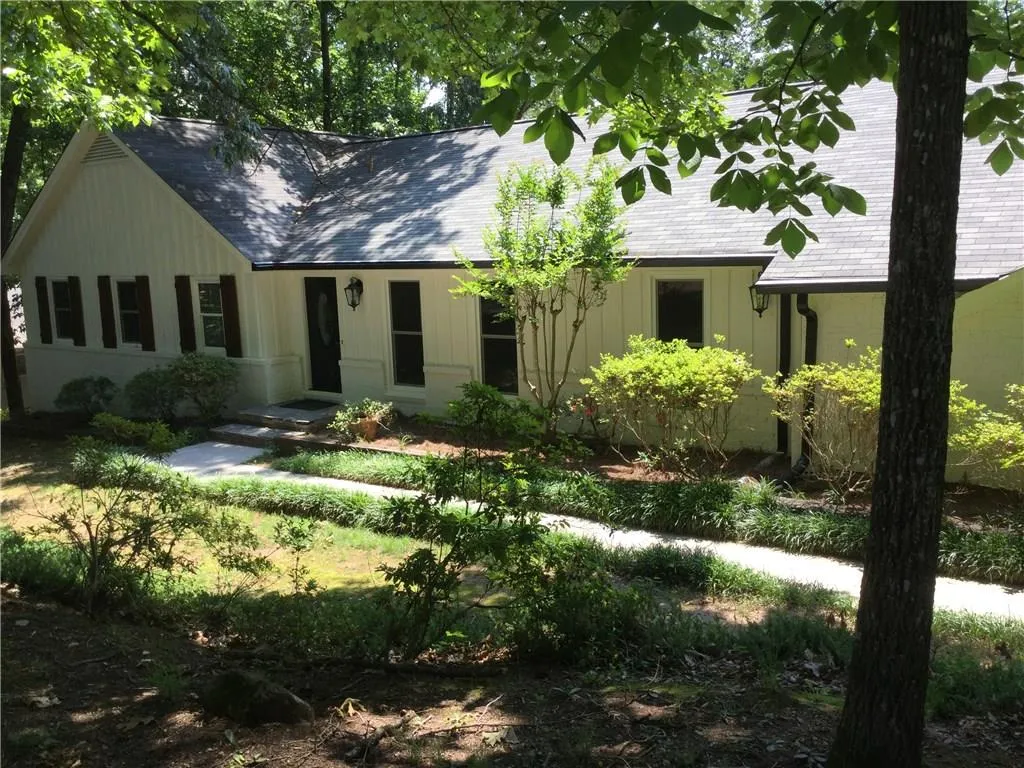 6815 Wright Road, Sandy Springs, Georgia 30328, 6 Bedrooms Bedrooms, ,4 BathroomsBathrooms,Residential,Sold,6815 Wright Road,5697212