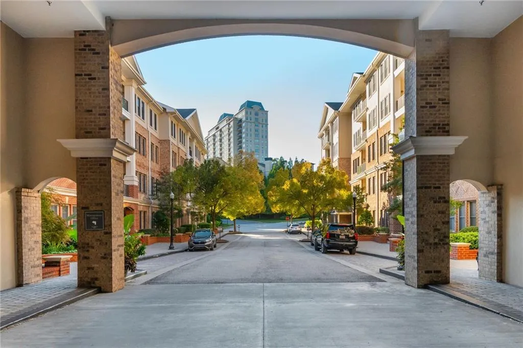 3621 Vinings Slope Se Unit 3209, Atlanta, Georgia 30339, 2 Bedrooms Bedrooms, ,2 BathroomsBathrooms,Residential,For Sale,3621 Vinings Slope Se Unit 3209,7680405