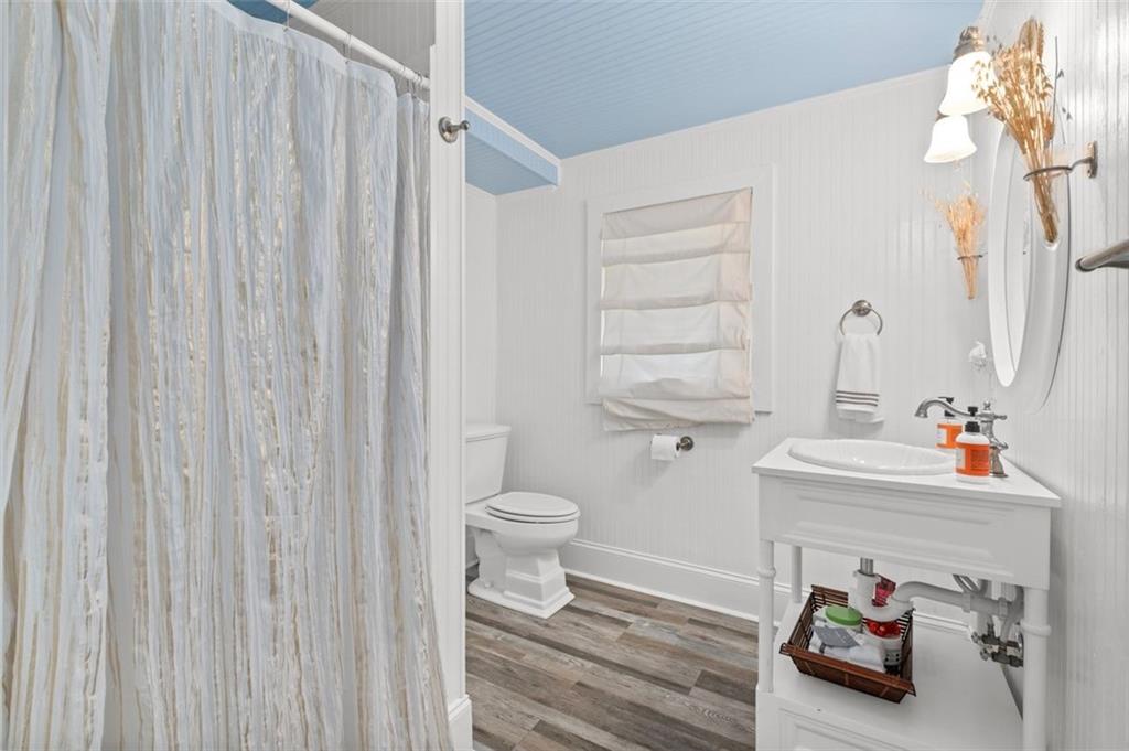 Terrace level bathroom