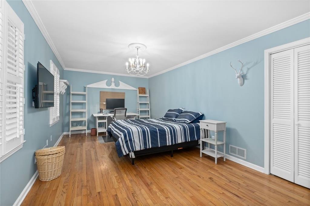 Secondary bedroom 1