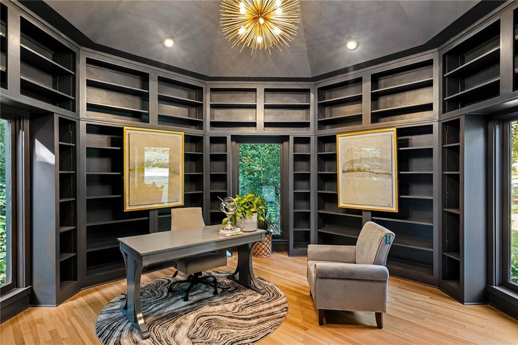 5285 N Powers Ferry Road, Sandy Springs, Georgia 30327, 7 Bedrooms Bedrooms, ,6 BathroomsBathrooms,Residential,Sold,5285 N Powers Ferry Road,7275629