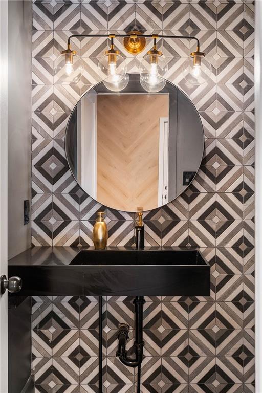 5285 N Powers Ferry Road, Sandy Springs, Georgia 30327, 7 Bedrooms Bedrooms, ,6 BathroomsBathrooms,Residential,Sold,5285 N Powers Ferry Road,7275629