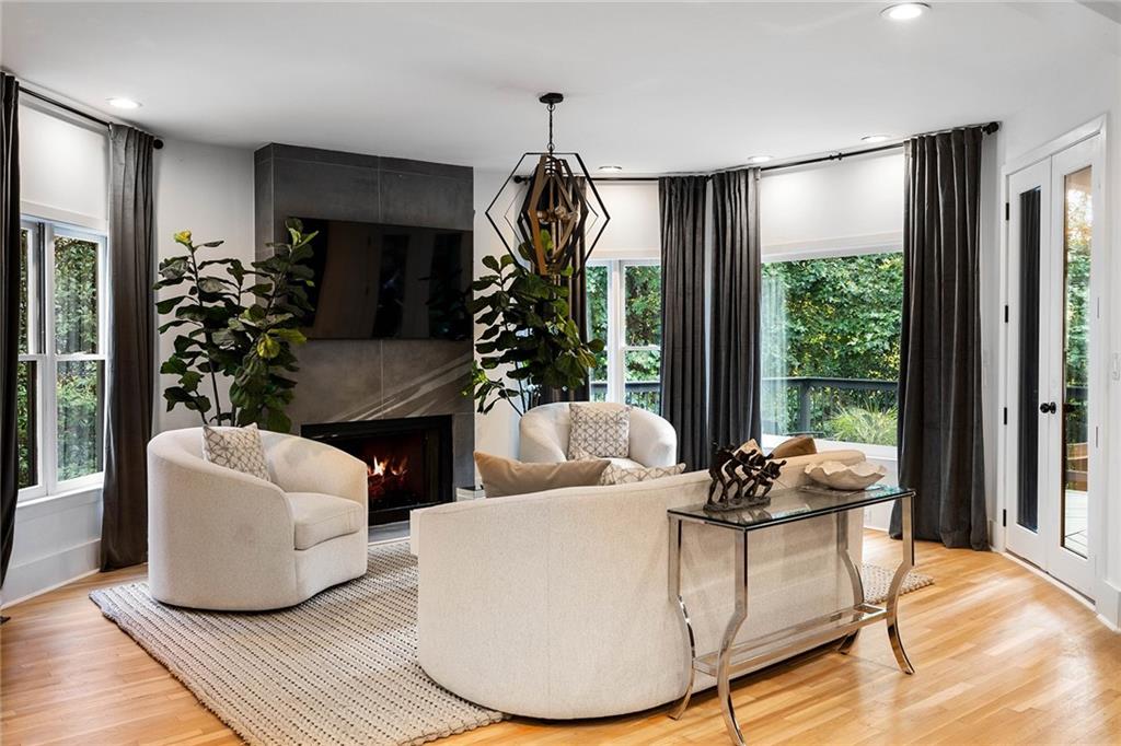 5285 N Powers Ferry Road, Sandy Springs, Georgia 30327, 7 Bedrooms Bedrooms, ,6 BathroomsBathrooms,Residential,Sold,5285 N Powers Ferry Road,7275629