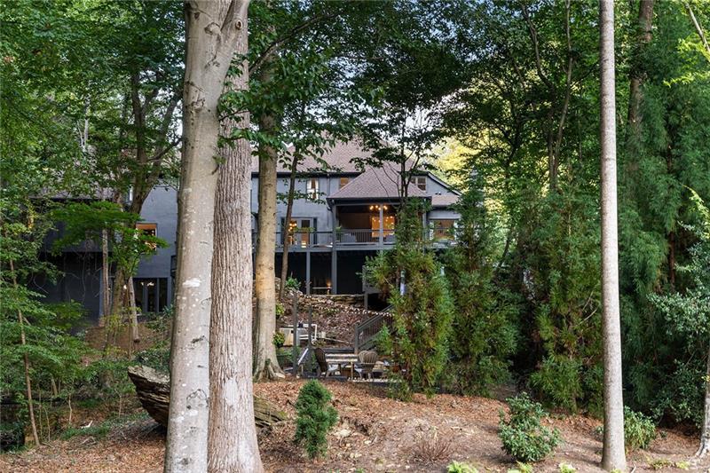 5285 N Powers Ferry Road, Sandy Springs, Georgia 30327, 7 Bedrooms Bedrooms, ,6 BathroomsBathrooms,Residential,Sold,5285 N Powers Ferry Road,7275629