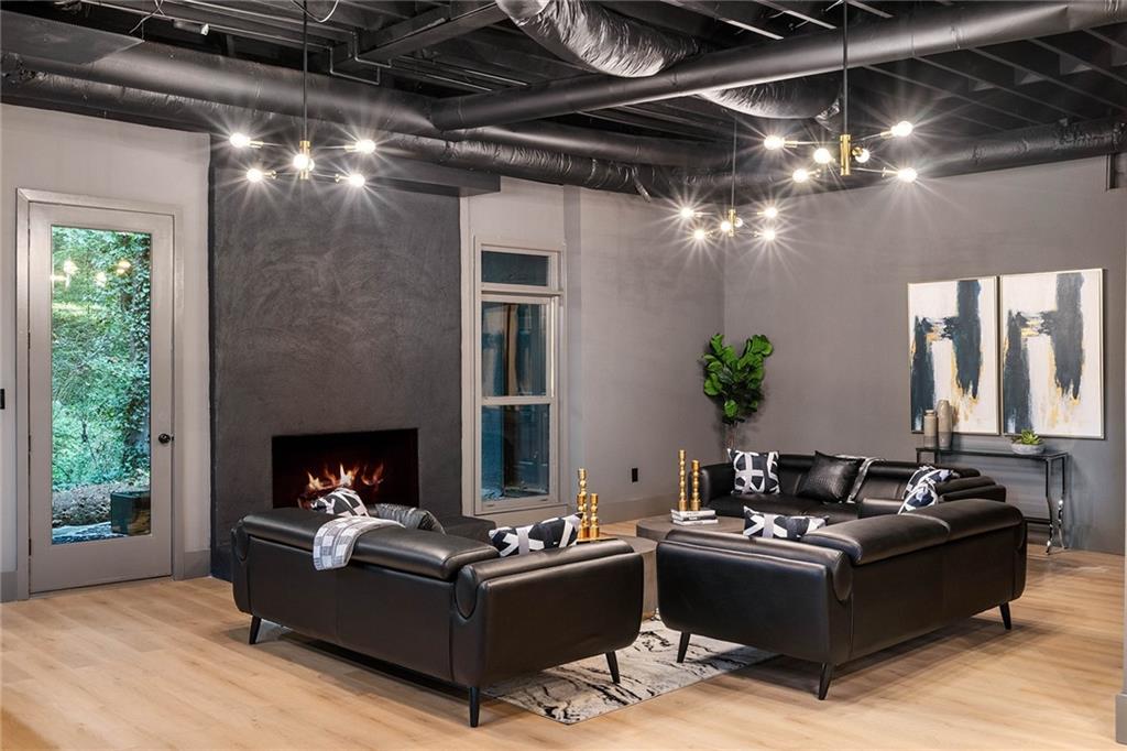 5285 N Powers Ferry Road, Sandy Springs, Georgia 30327, 7 Bedrooms Bedrooms, ,6 BathroomsBathrooms,Residential,Sold,5285 N Powers Ferry Road,7275629