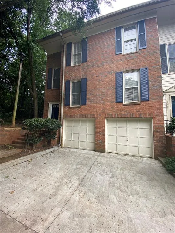 406 Brandywine Circle, Sandy Springs, Georgia 30350, 3 Bedrooms Bedrooms, ,2 BathroomsBathrooms,Residential,Sold,406 Brandywine Circle,6793650