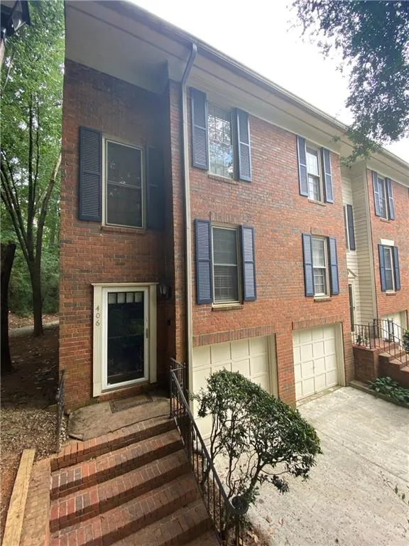 406 Brandywine Circle, Sandy Springs, Georgia 30350, 3 Bedrooms Bedrooms, ,2 BathroomsBathrooms,Residential,Sold,406 Brandywine Circle,6793650