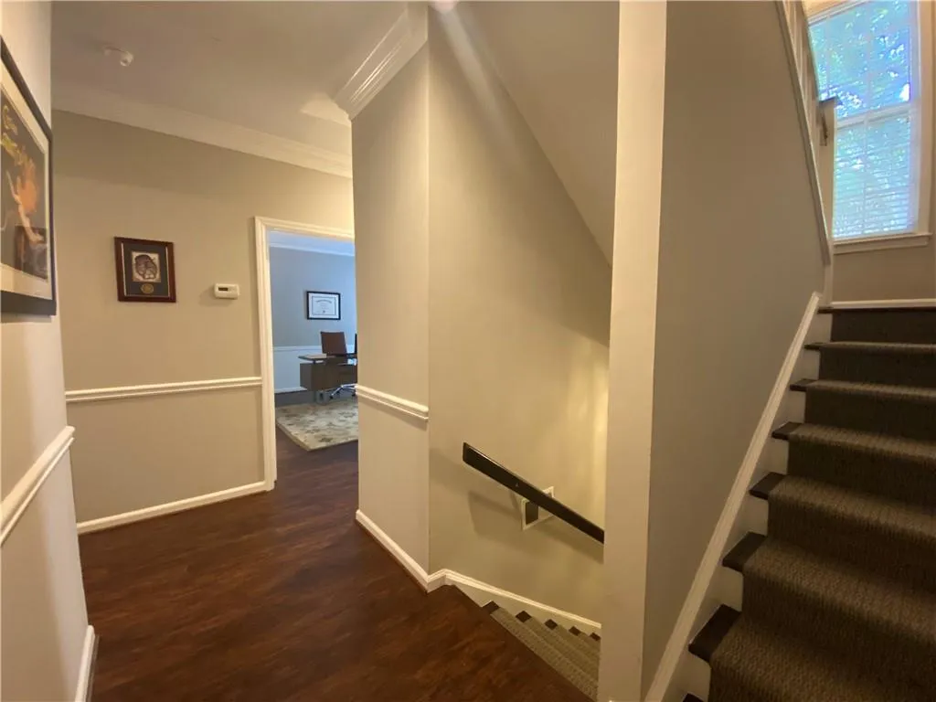 406 Brandywine Circle, Sandy Springs, Georgia 30350, 3 Bedrooms Bedrooms, ,2 BathroomsBathrooms,Residential,Sold,406 Brandywine Circle,6793650
