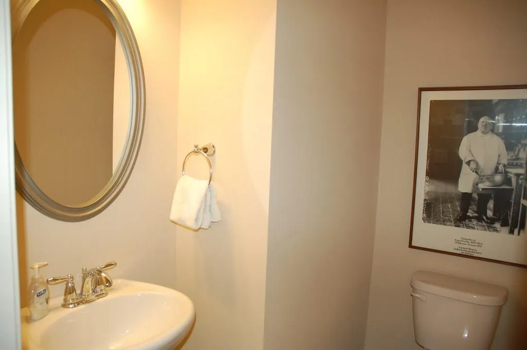 7540 Stoneridge Drive, Sandy Springs, Georgia 30328, 3 Bedrooms Bedrooms, ,3 BathroomsBathrooms,Residential,Sold,7540 Stoneridge Drive,5623910