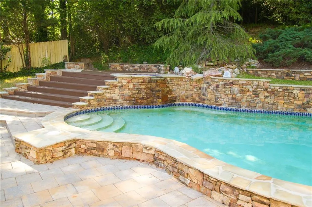 5125 Powers Ferry Road Nw, Sandy Springs, Georgia 30327, 5 Bedrooms Bedrooms, ,3 BathroomsBathrooms,Residential,Sold,5125 Powers Ferry Road Nw,6717251
