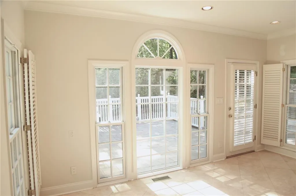 5125 Powers Ferry Road Nw, Sandy Springs, Georgia 30327, 5 Bedrooms Bedrooms, ,3 BathroomsBathrooms,Residential,Sold,5125 Powers Ferry Road Nw,6717251