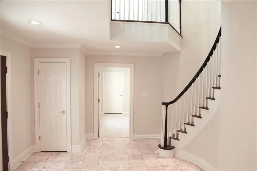 5125 Powers Ferry Road Nw, Sandy Springs, Georgia 30327, 5 Bedrooms Bedrooms, ,3 BathroomsBathrooms,Residential,Sold,5125 Powers Ferry Road Nw,6717251