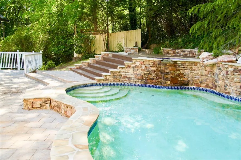 5125 Powers Ferry Road Nw, Sandy Springs, Georgia 30327, 5 Bedrooms Bedrooms, ,3 BathroomsBathrooms,Residential,Sold,5125 Powers Ferry Road Nw,6717251