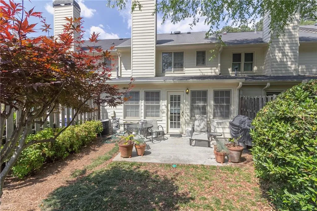 1142 Pitts Road Unit None, Sandy Springs, Georgia 30350, 2 Bedrooms Bedrooms, ,2 BathroomsBathrooms,Residential,Sold,1142 Pitts Road Unit None,5700293