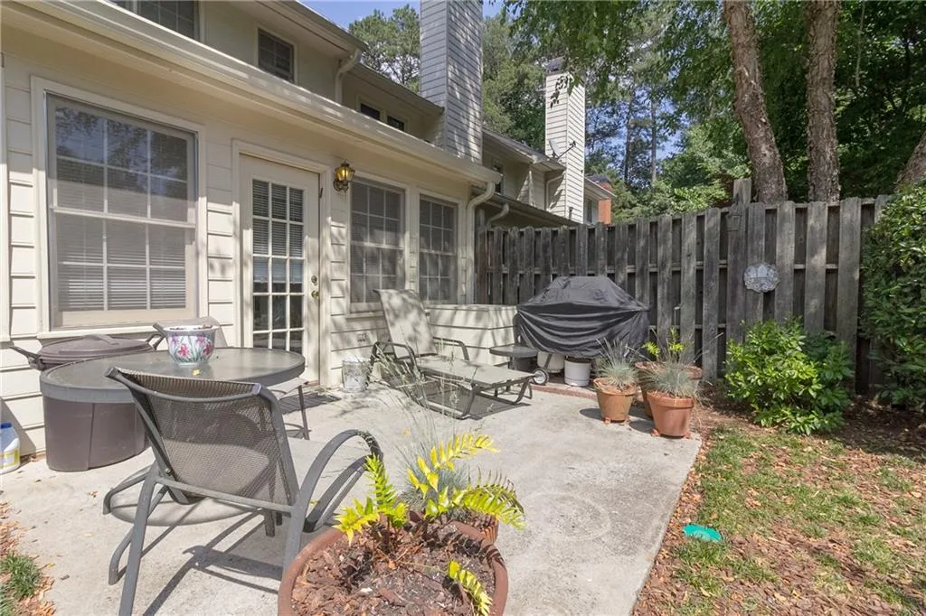 1142 Pitts Road Unit None, Sandy Springs, Georgia 30350, 2 Bedrooms Bedrooms, ,2 BathroomsBathrooms,Residential,Sold,1142 Pitts Road Unit None,5700293
