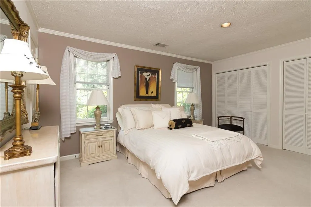 1142 Pitts Road Unit None, Sandy Springs, Georgia 30350, 2 Bedrooms Bedrooms, ,2 BathroomsBathrooms,Residential,Sold,1142 Pitts Road Unit None,5700293