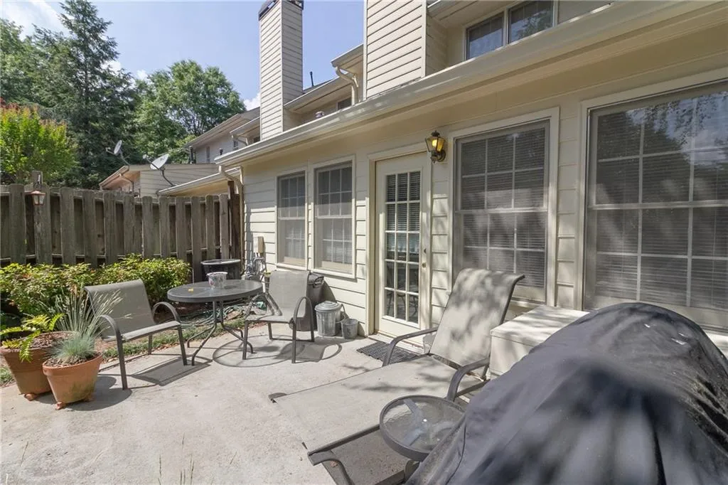 1142 Pitts Road Unit None, Sandy Springs, Georgia 30350, 2 Bedrooms Bedrooms, ,2 BathroomsBathrooms,Residential,Sold,1142 Pitts Road Unit None,5700293