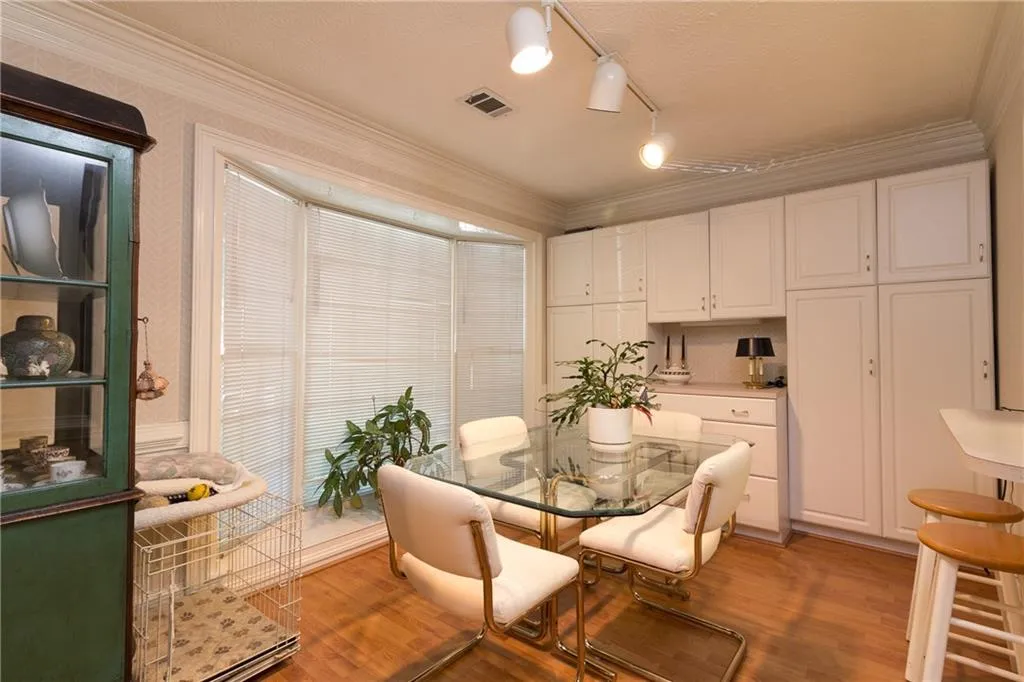 1142 Pitts Road Unit None, Sandy Springs, Georgia 30350, 2 Bedrooms Bedrooms, ,2 BathroomsBathrooms,Residential,Sold,1142 Pitts Road Unit None,5700293