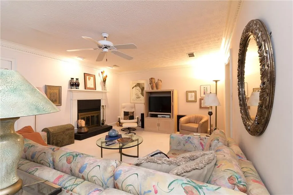 1142 Pitts Road Unit None, Sandy Springs, Georgia 30350, 2 Bedrooms Bedrooms, ,2 BathroomsBathrooms,Residential,Sold,1142 Pitts Road Unit None,5700293