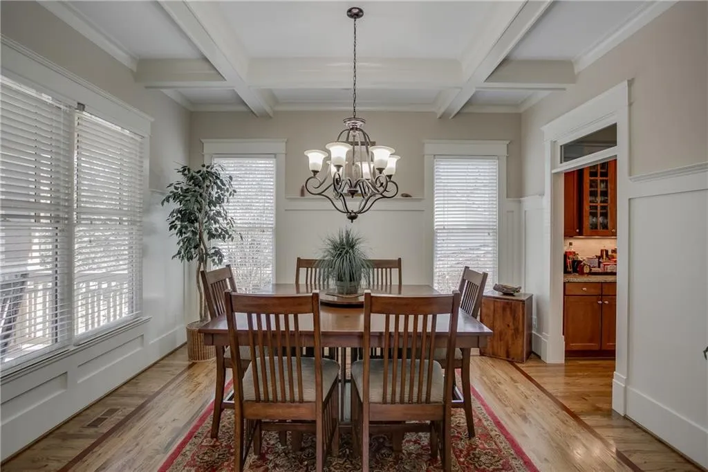 1321 Sunland Drive Ne, Brookhaven, Georgia 30319, 5 Bedrooms Bedrooms, ,4 BathroomsBathrooms,Residential,Sold,1321 Sunland Drive Ne,5981791