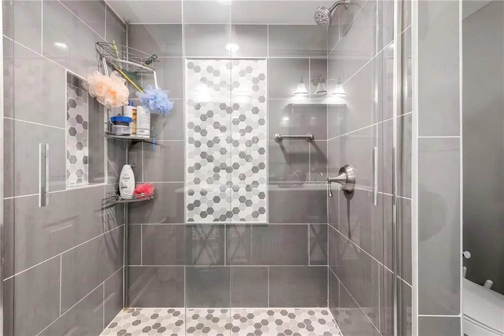 6851 Roswell Road Unit Q12, Atlanta, Georgia 30328, 3 Bedrooms Bedrooms, ,2 BathroomsBathrooms,Residential,Sold,6851 Roswell Road Unit Q12,6940725