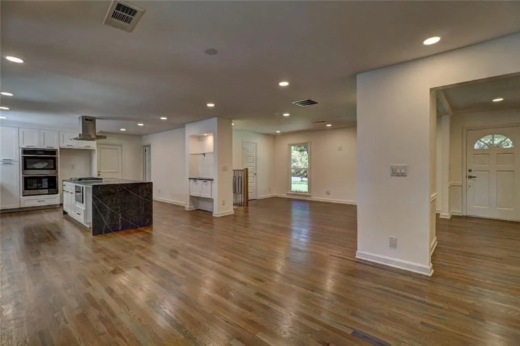 265 Beachland Drive, Sandy Springs, Georgia 30342, 4 Bedrooms Bedrooms, ,3 BathroomsBathrooms,Residential,Sold,265 Beachland Drive,6790131