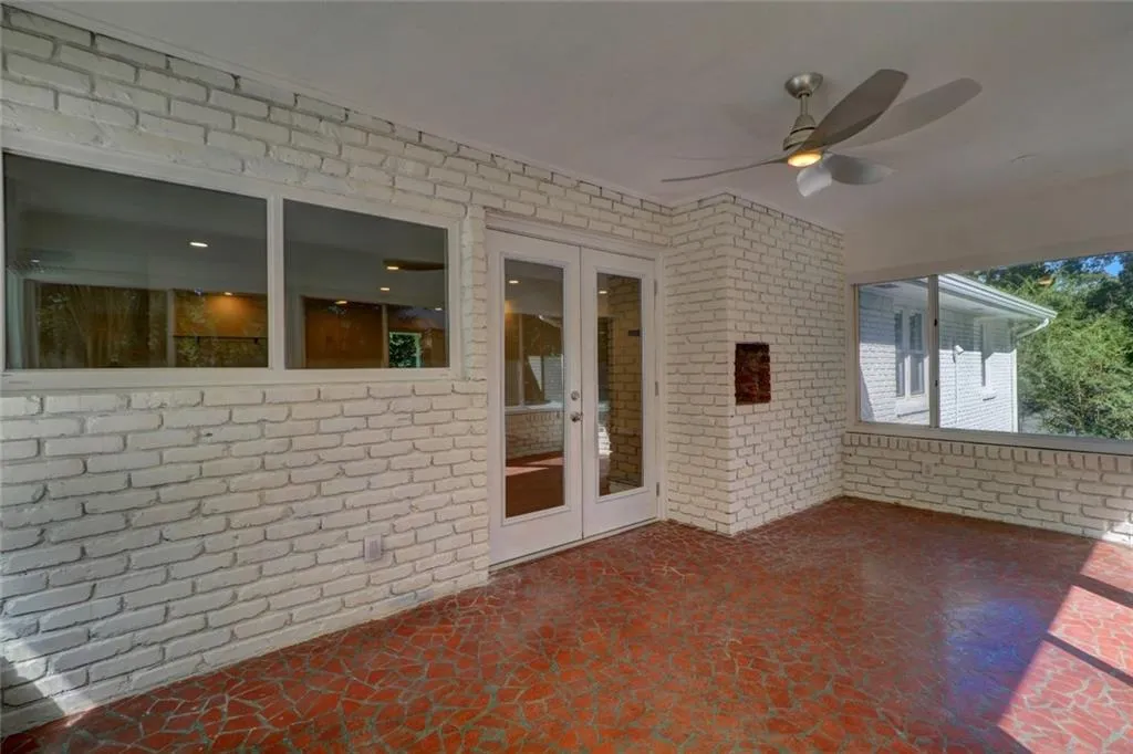 265 Beachland Drive, Sandy Springs, Georgia 30342, 4 Bedrooms Bedrooms, ,3 BathroomsBathrooms,Residential,Sold,265 Beachland Drive,6790131