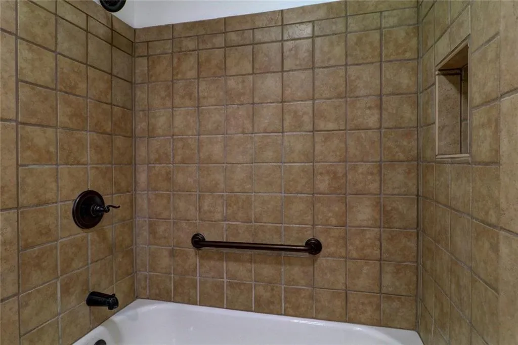 265 Beachland Drive, Sandy Springs, Georgia 30342, 4 Bedrooms Bedrooms, ,3 BathroomsBathrooms,Residential,Sold,265 Beachland Drive,6790131