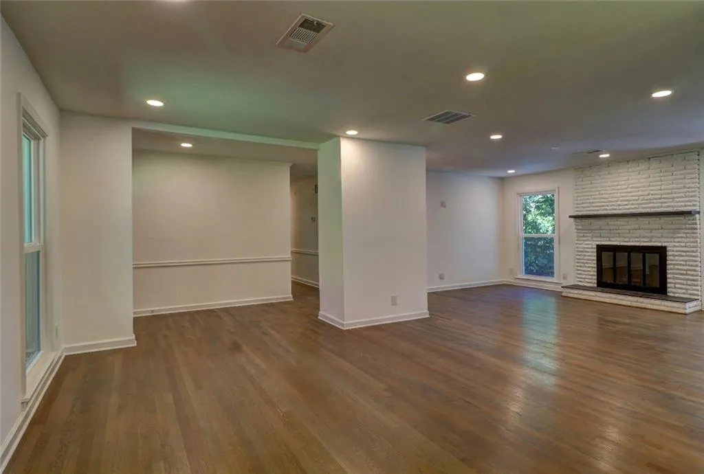 265 Beachland Drive, Sandy Springs, Georgia 30342, 4 Bedrooms Bedrooms, ,3 BathroomsBathrooms,Residential,Sold,265 Beachland Drive,6790131