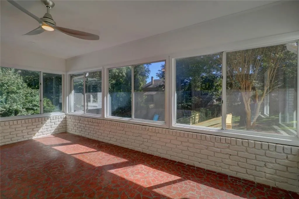 265 Beachland Drive, Sandy Springs, Georgia 30342, 4 Bedrooms Bedrooms, ,3 BathroomsBathrooms,Residential,Sold,265 Beachland Drive,6790131