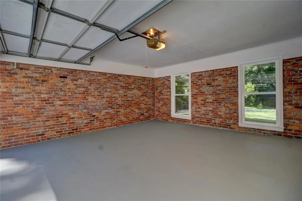 265 Beachland Drive, Sandy Springs, Georgia 30342, 4 Bedrooms Bedrooms, ,3 BathroomsBathrooms,Residential,Sold,265 Beachland Drive,6790131