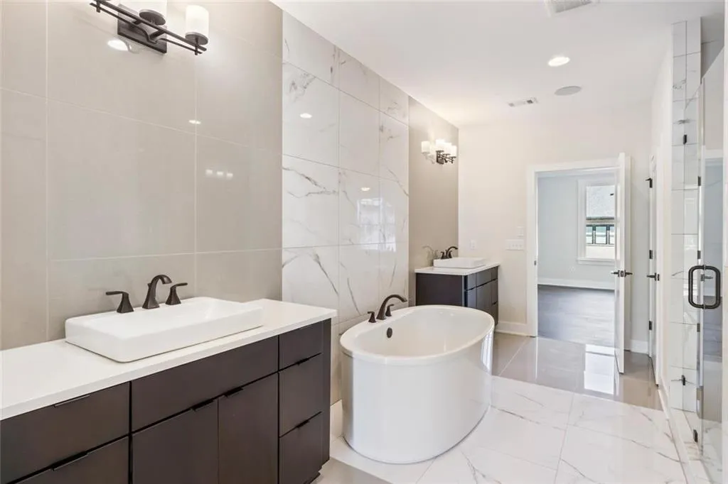 6609 Aria Boulevard Unit 123, Sandy Springs, Georgia 30328, 3 Bedrooms Bedrooms, ,4 BathroomsBathrooms,Residential,Sold,6609 Aria Boulevard Unit 123,6710616 6609 Aria Boulevard Unit 123, Sandy Springs, Georgia 30328, 3 Bedrooms Bedrooms, ,4 BathroomsBathrooms,Residential,Sold,6609 Aria Boulevard Unit 123,6710616