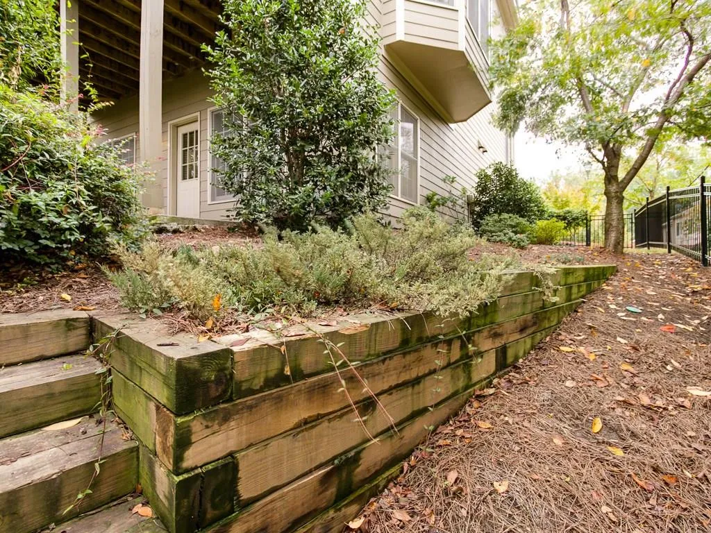234 Meeting Lane, Atlanta, Georgia 30342, 3 Bedrooms Bedrooms, ,2 BathroomsBathrooms,Residential,Sold,234 Meeting Lane,5889297