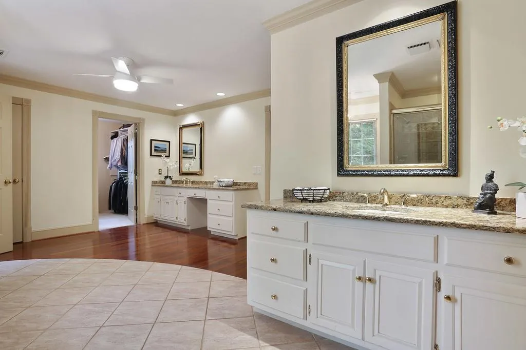 20 Cliffside Crossing, Sandy Springs, Georgia 30350, 5 Bedrooms Bedrooms, ,4 BathroomsBathrooms,Residential,Sold,20 Cliffside Crossing,6512862