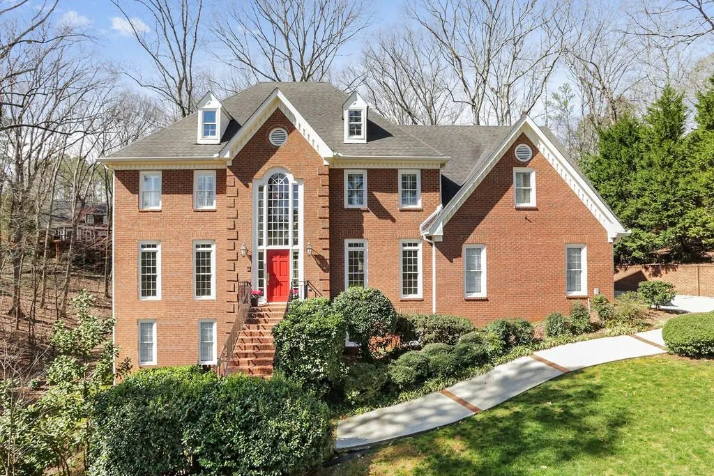 20 Cliffside Crossing, Sandy Springs, Georgia 30350, 5 Bedrooms Bedrooms, ,4 BathroomsBathrooms,Residential,Sold,20 Cliffside Crossing,6512862