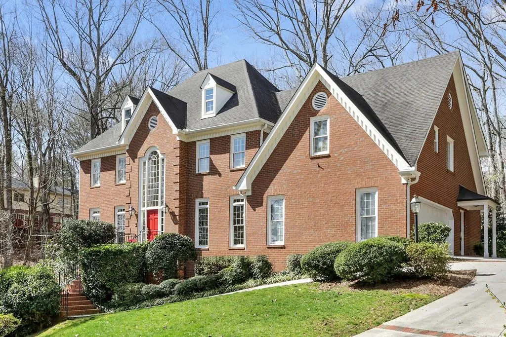 20 Cliffside Crossing, Sandy Springs, Georgia 30350, 5 Bedrooms Bedrooms, ,4 BathroomsBathrooms,Residential,Sold,20 Cliffside Crossing,6512862