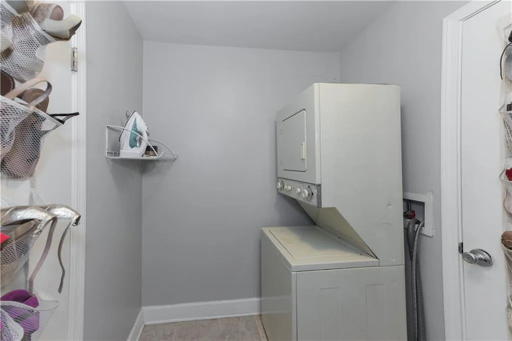 5400 Roswell Road Unit G4, Sandy Springs, Georgia 30342, 1 Bedroom Bedrooms, ,1 BathroomBathrooms,Residential,Sold,5400 Roswell Road Unit G4,7000032